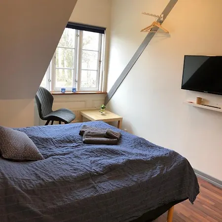 Holmegaarden Bed & Breakfast Bed & Breakfast 3*