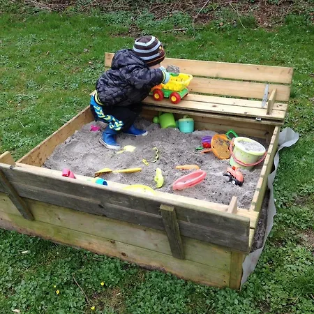 Holmegaarden Bed & Breakfast