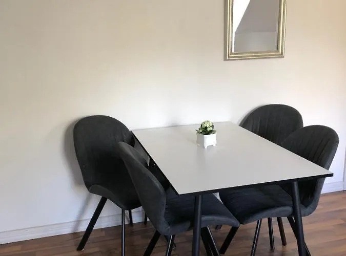 Bed and breakfast Holmegaarden B & B-k