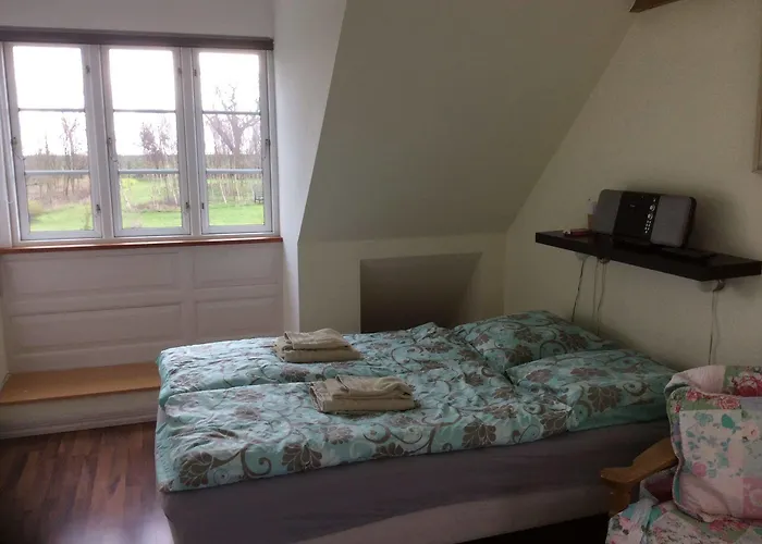 Bed and breakfast Holmegaarden B & B-k