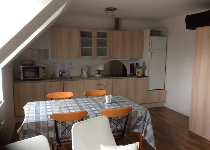 Holmegaarden B & B-k Bed and breakfast