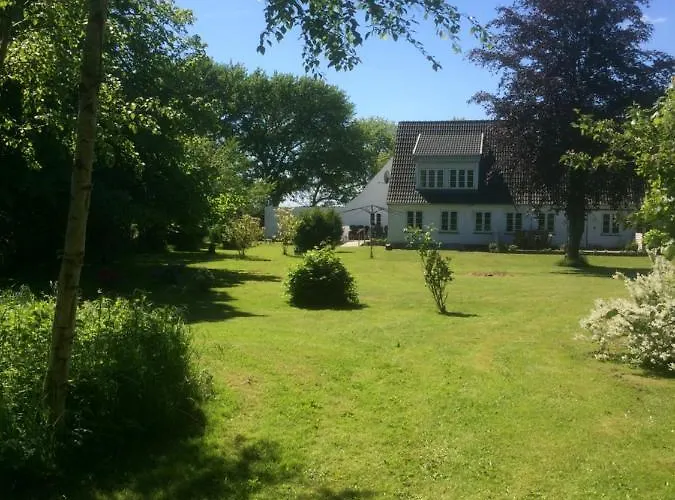 Holmegaarden B & B-k Bed and breakfast Bro (Aeroe)